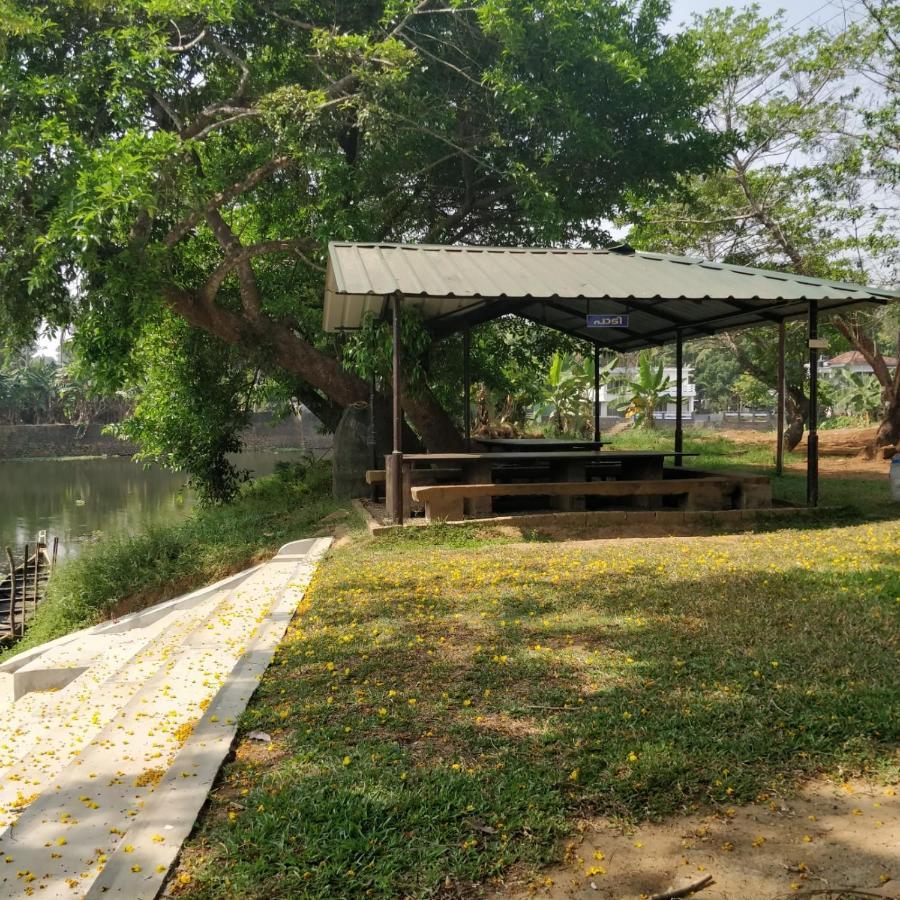 Akkara Homestay & Ayurveda コッタヤム エクステリア 写真
