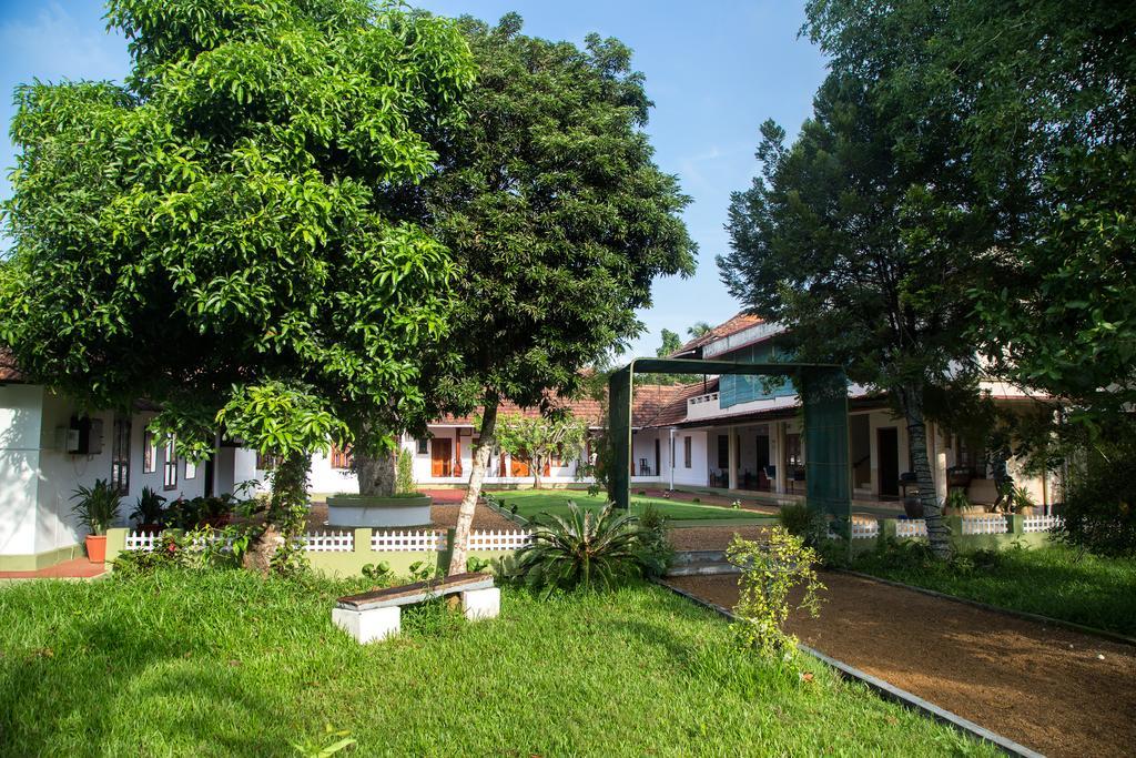 Akkara Homestay & Ayurveda コッタヤム エクステリア 写真